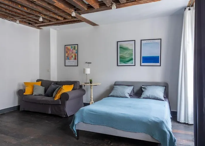 Le Marais St-paul Bail Mobilite باريس